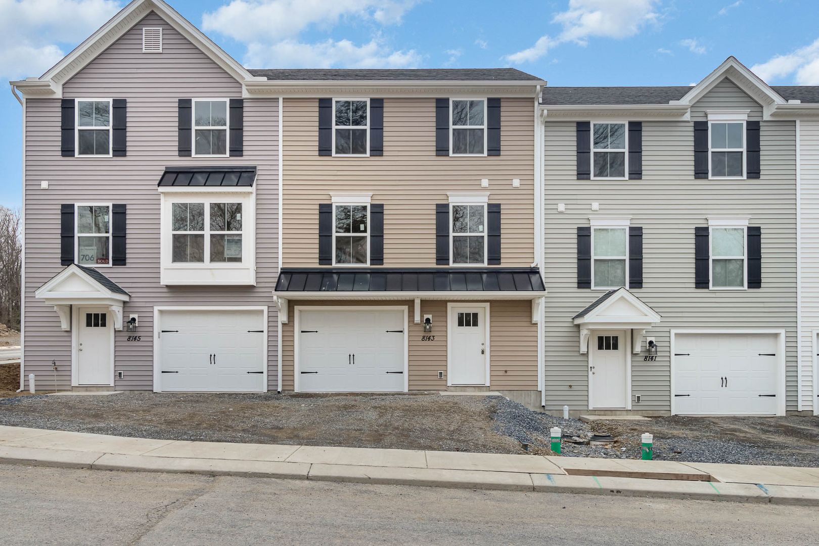 Harrisburg House: 8143 Kelly Dr