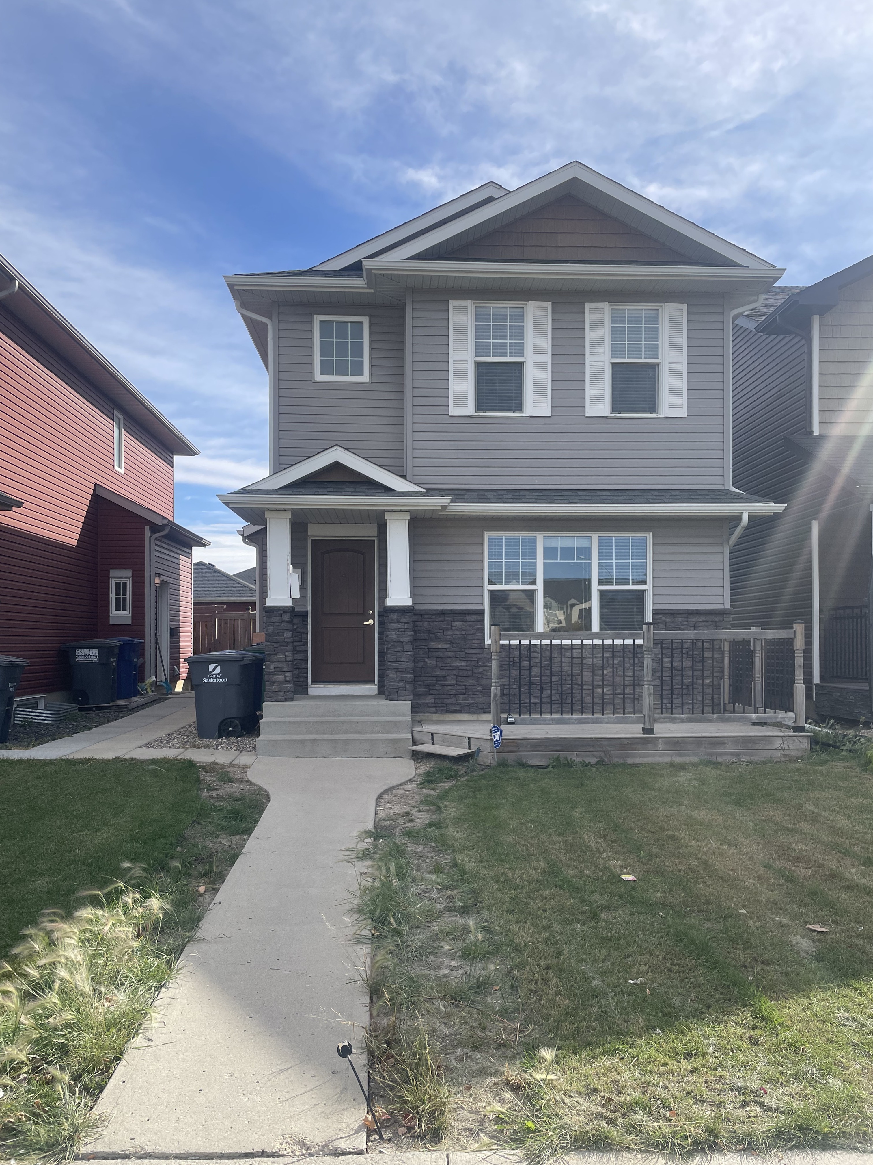 Saskatoon House: 127 Tweed Lane