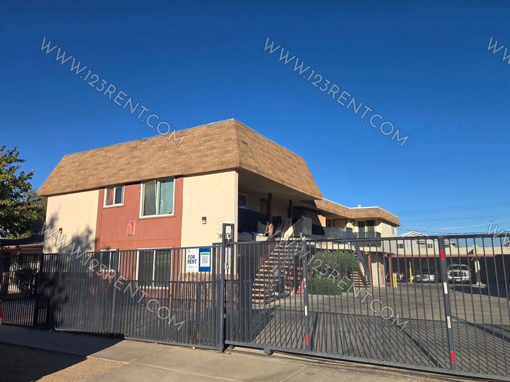 38478 4th St E - - 4
