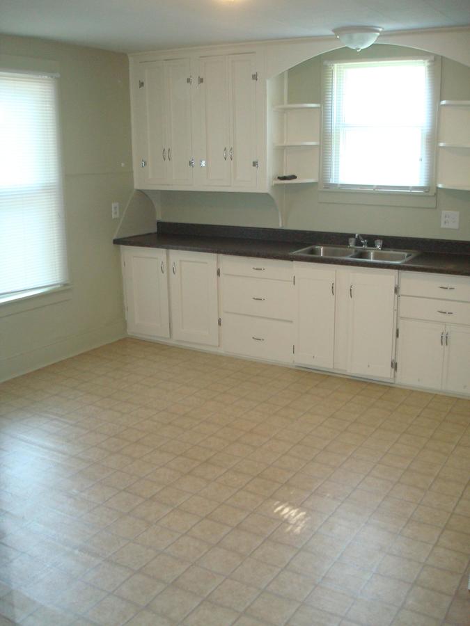 254 N Oakdale, Salina, KS 67401 Prime Property