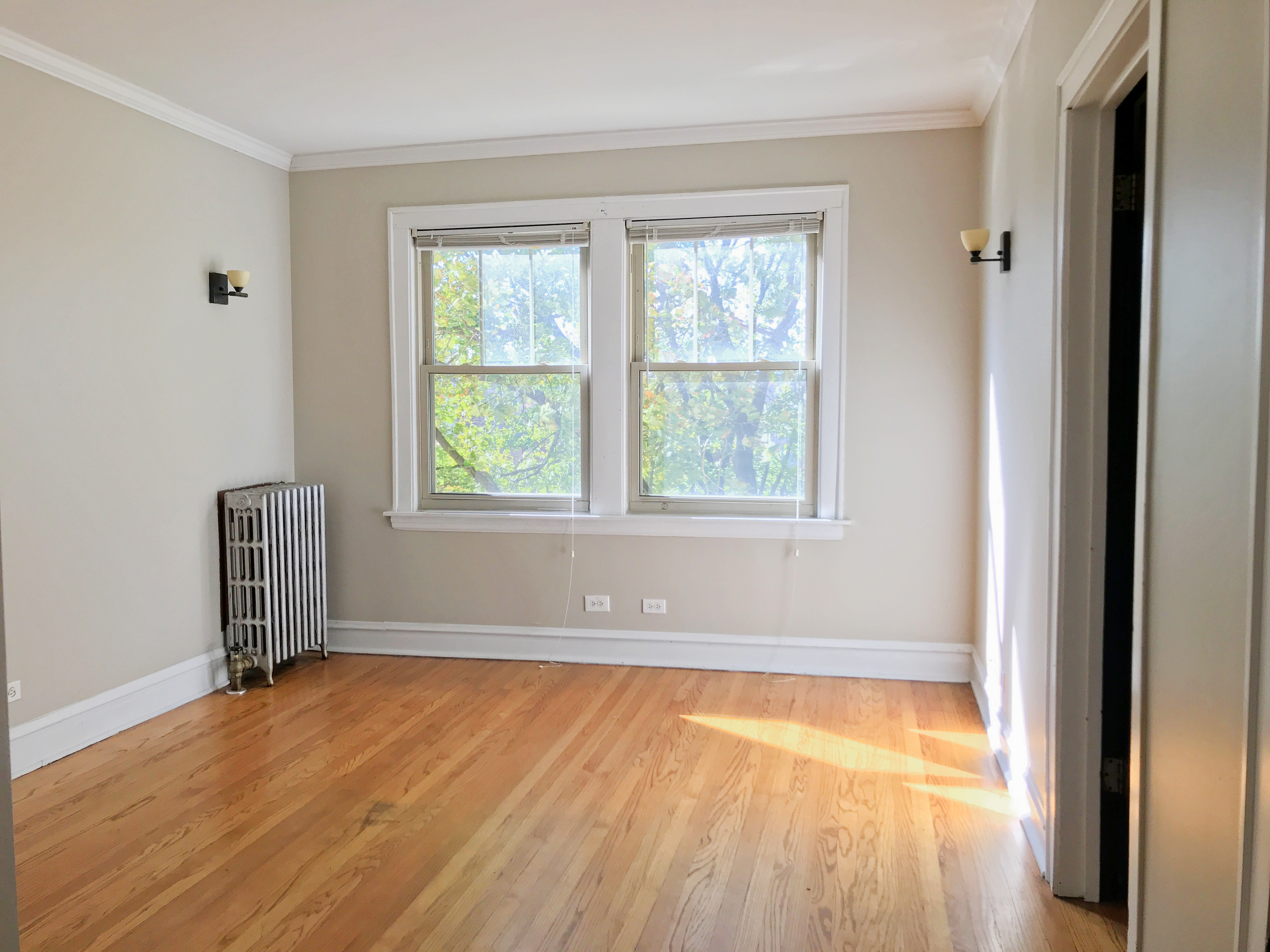 Berwyn Condo: 1931 Grove Ave