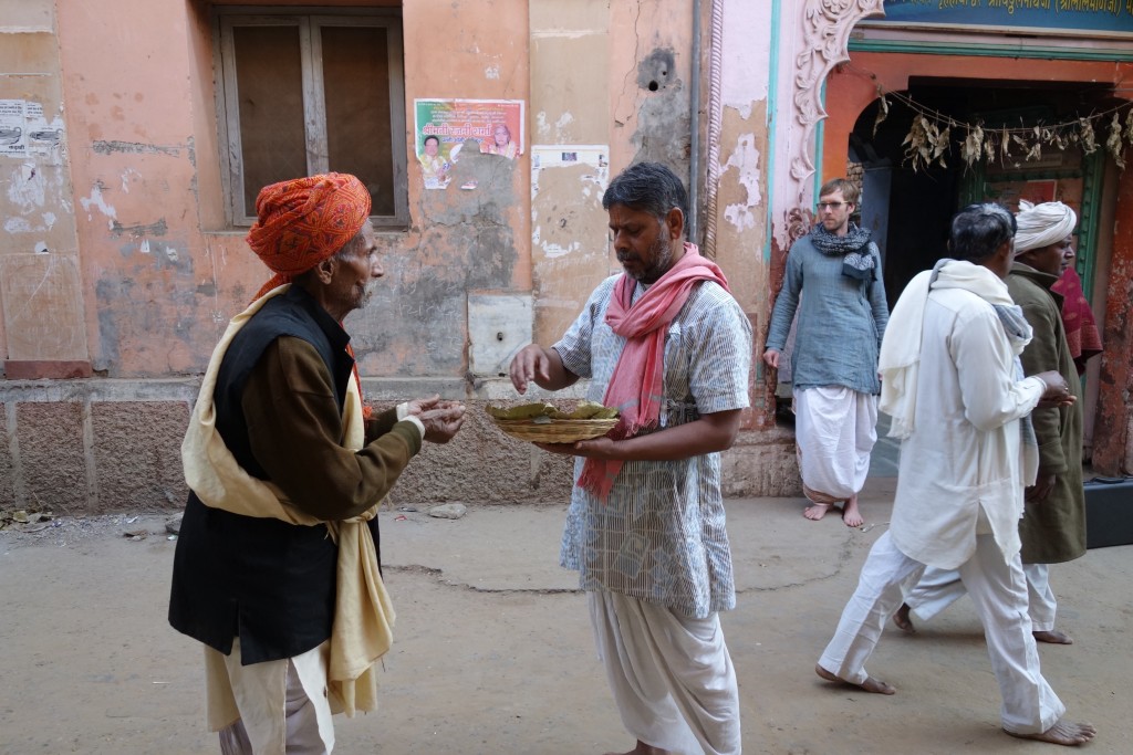 Jatipura turban prasad