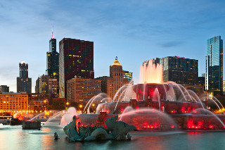Buckingham Fountain at Night