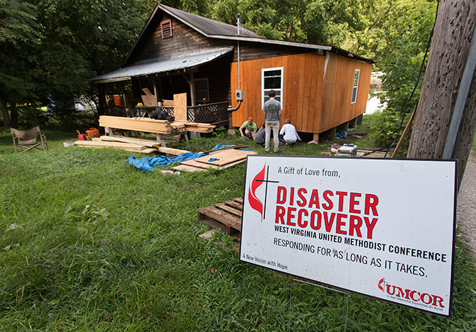 An UMCOR disaster recovery sign outside a home in West Va. Photo by Mike DuBose.