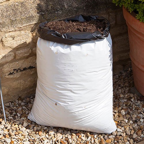 Premium Professional Compost 110 Litre Bundle + Multi-Purpose Trowel Premium Professional Compost 110 Litre Bundle + Multi-Purpose Trowel