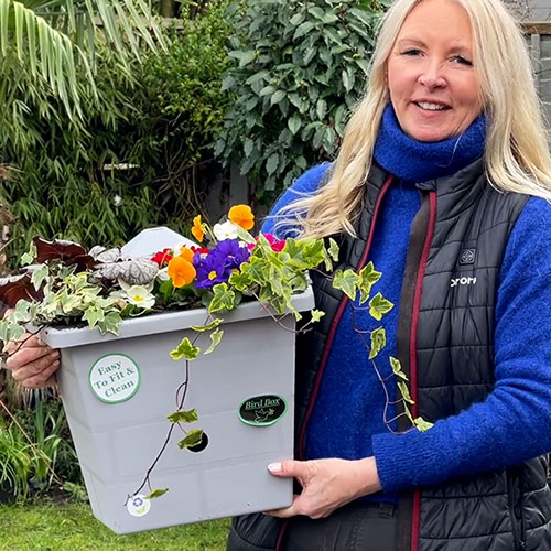 Revolutionary 3-in-1 Planter, Birdbox and Solar Light - Light Grey Revolutionary 3-in-1 Planter, Birdbox and Solar Light - Light Grey