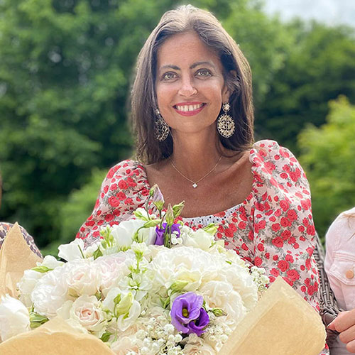 Harkness Rose Dame Deborah James