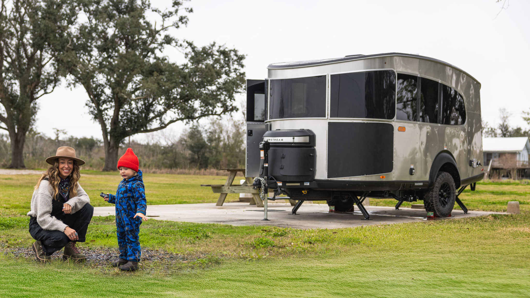 airstream-basecamp-xe-final-hero-|4E6A6635|_RZT1600|airstream basecamp xe 6|AIRMKT 2025 Basecamp 20 Xe 3-4 Level PRINT|airstream basecamp xe studio rgb1|airstream basecamp xe studio rgb19|airstream basecamp xe rgb 7|airstream basecamp xe rgb 22|airstream basecamp xe rgb 26|airstream basecamp xe studio rgb15|airstream basecamp xe studio rgb3|airstream basecamp xe studio rgb4|airstream basecamp xe rgb 17|airstream basecamp xe rgb 21|airstream basecamp xe rgb 20|airstream basecamp xe rgb 16|airstream-basecamp-xe-fly-fishing-collage|airstream-basecamp-xe-hero-image|airstream-basecamp-20xe-preview|airstream-basecamp-xe-collage-2|airstream-basecamp-xe-exterior|airstream basecamp xe studio rgb8|airstream-basecamp-xe-decors