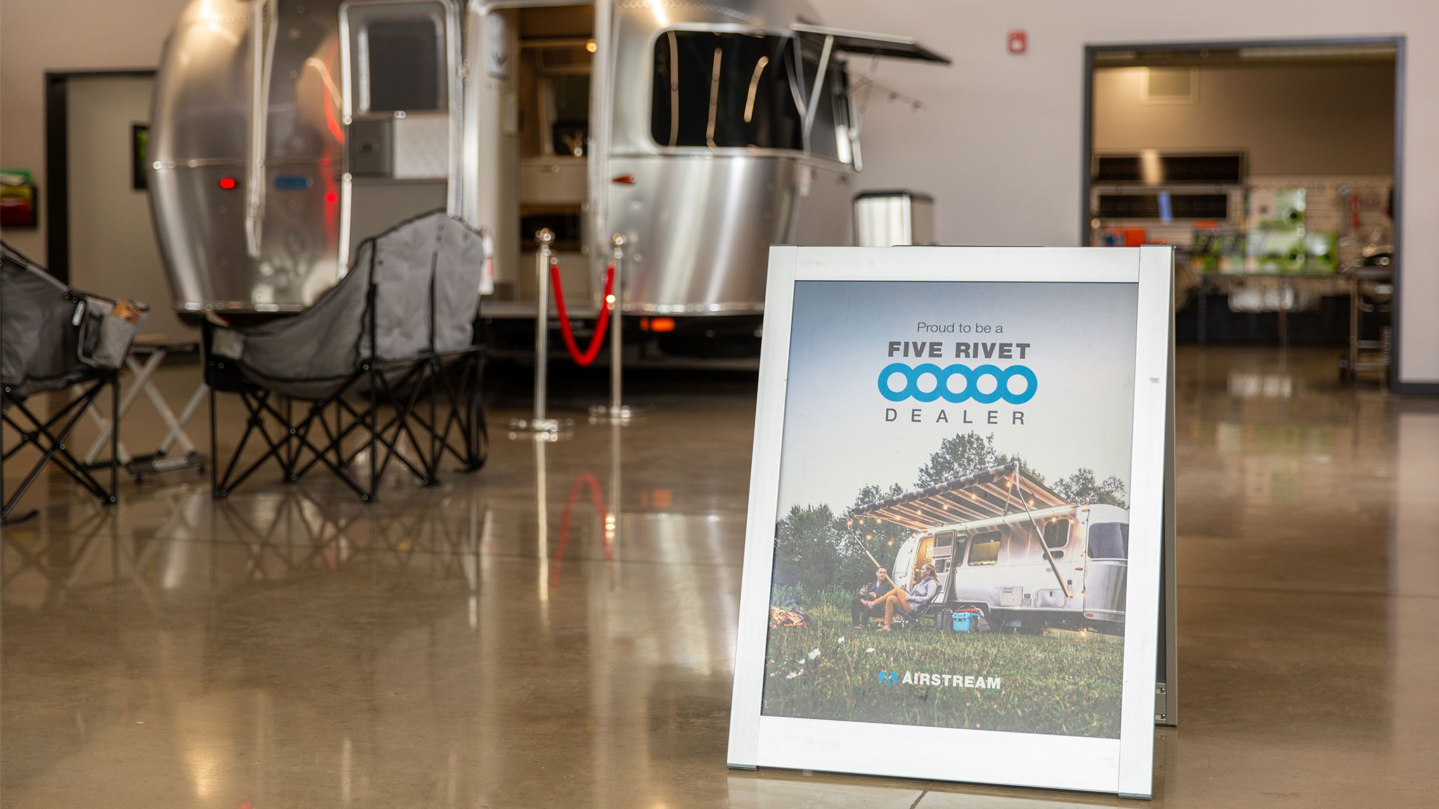 airstream-five-rivet-dealer-banner|airstream-five-rivet-dealers|airstream-five-rivet-dealer-preview