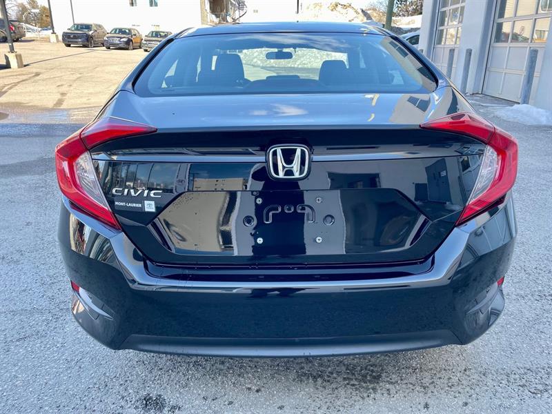 Honda Civic Sedan 6