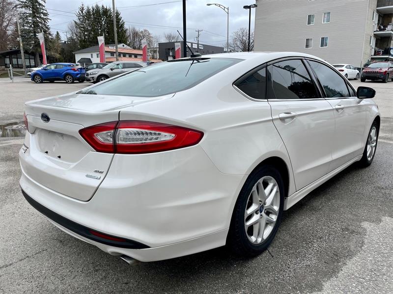 Ford Fusion 4