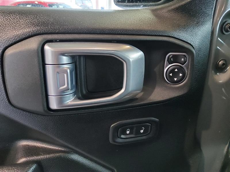 Jeep Wrangler 4xe PHEV 8