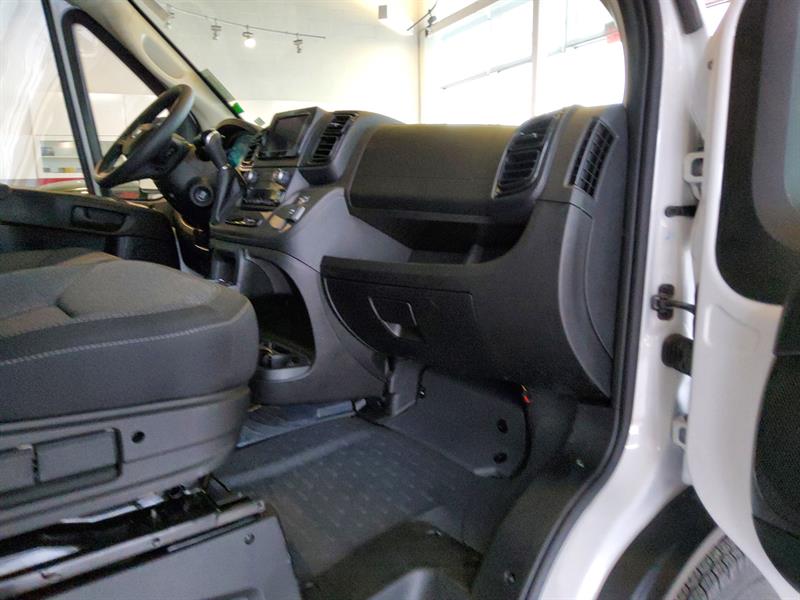 ram ProMaster 3500 2023 - 10