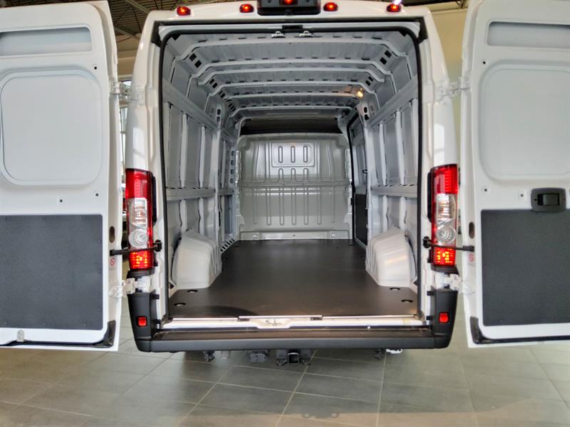 ram ProMaster 3500 2023 - 12