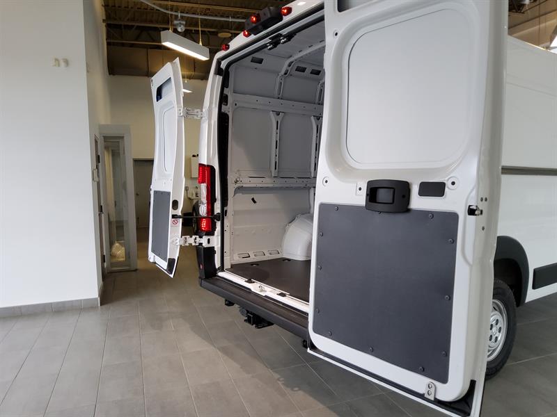 ram ProMaster 3500 2023 - 13