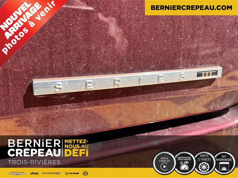 Jeep Grand Wagoneer 6