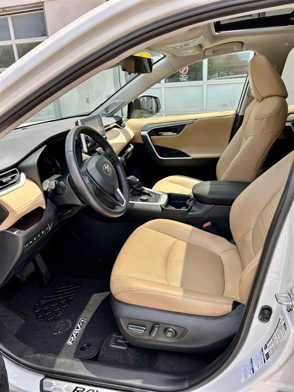 Toyota RAV4 10