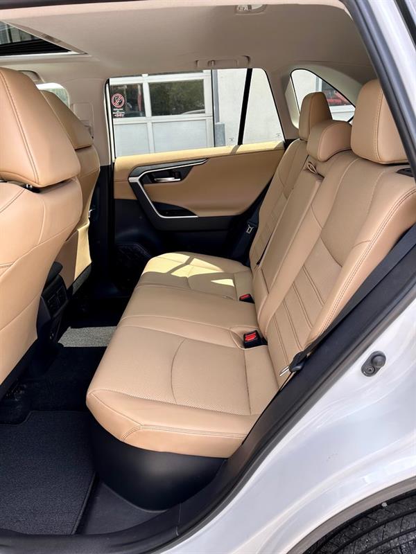 Toyota RAV4 11