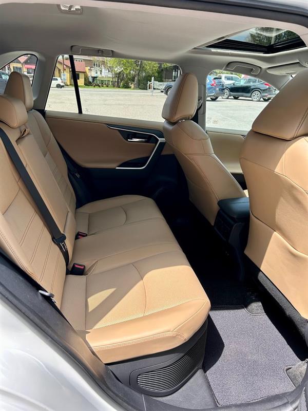 Toyota RAV4 13