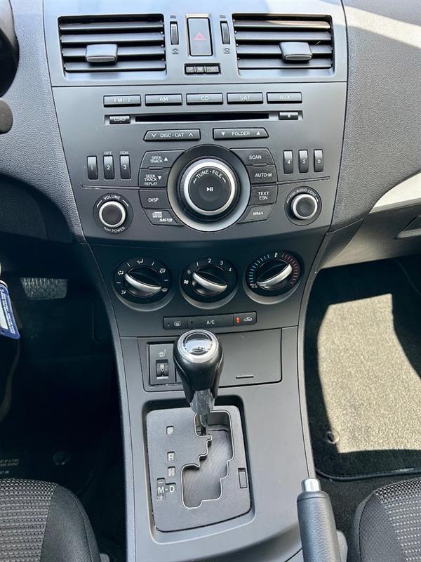 Mazda 3 16