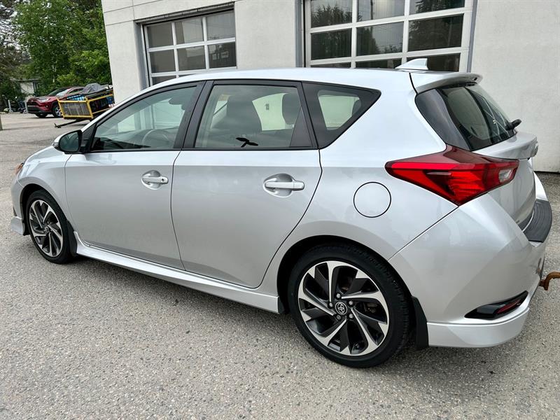 Toyota Corolla iM 7