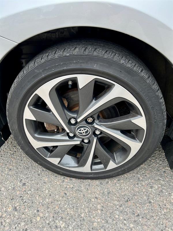 Toyota Corolla iM 9