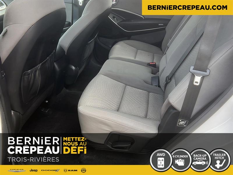 Hyundai Santa Fe XL 17