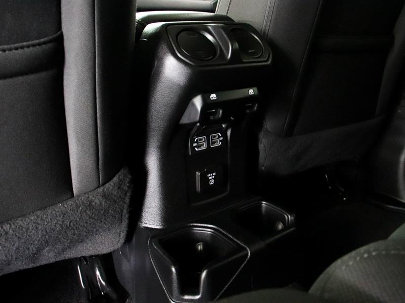 jeep Wrangler 2021 - 29