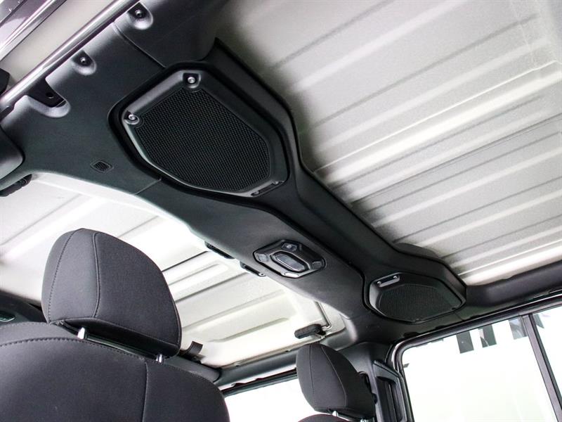 jeep Wrangler 2021 - 30