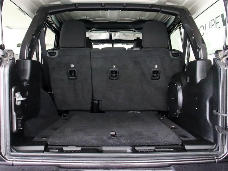 jeep Wrangler 2021 - 32