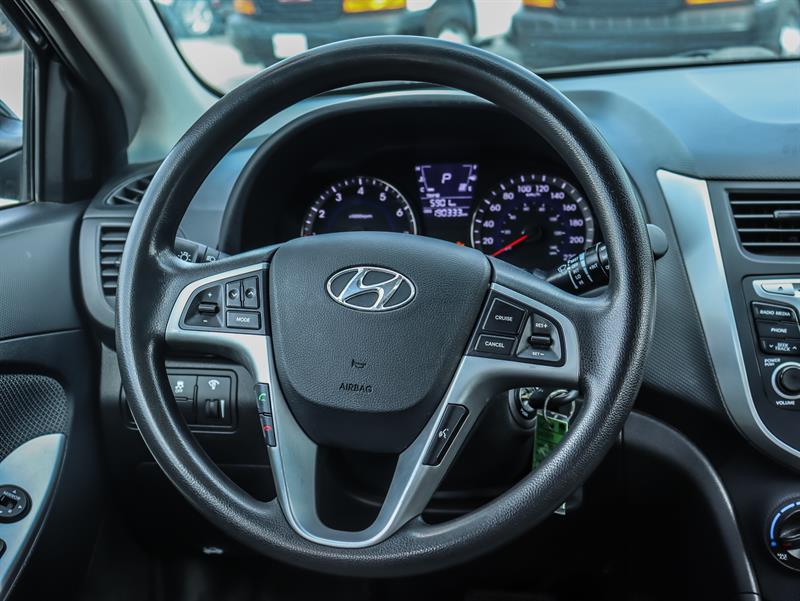 Hyundai Venue 8