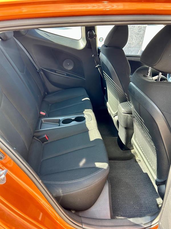 Hyundai Veloster 14