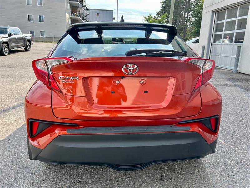 Toyota C-HR 6