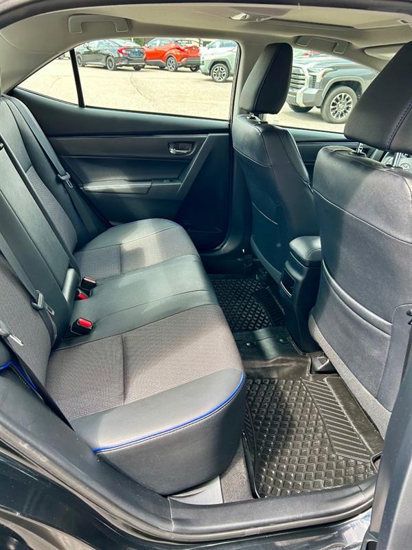 Toyota Corolla 13