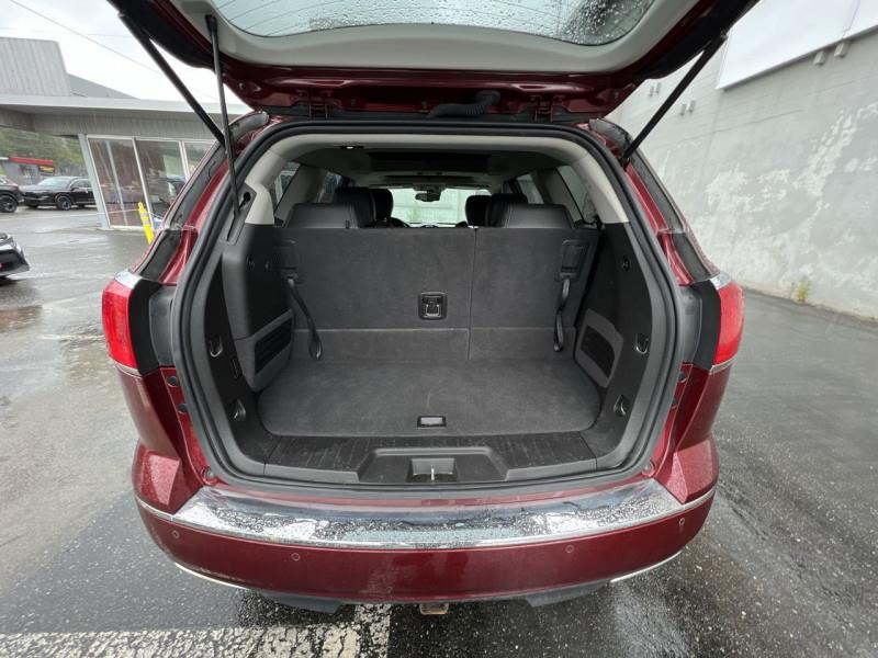 buick Enclave 2017 - 29