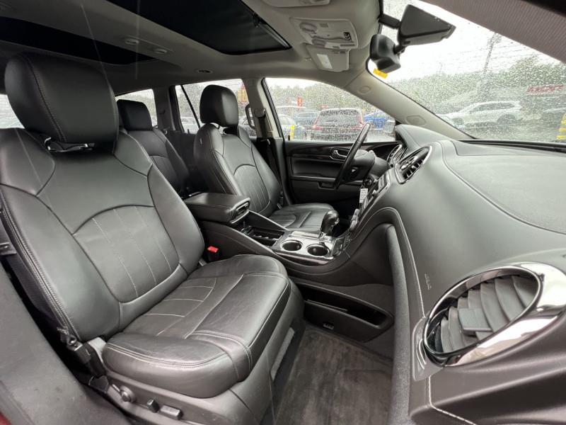 buick Enclave 2017 - 30