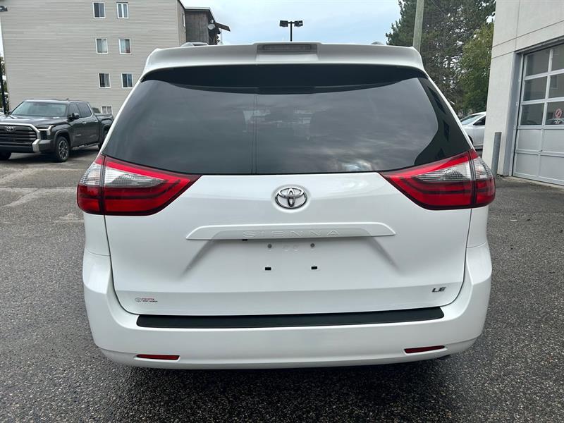 Toyota Sienna 6