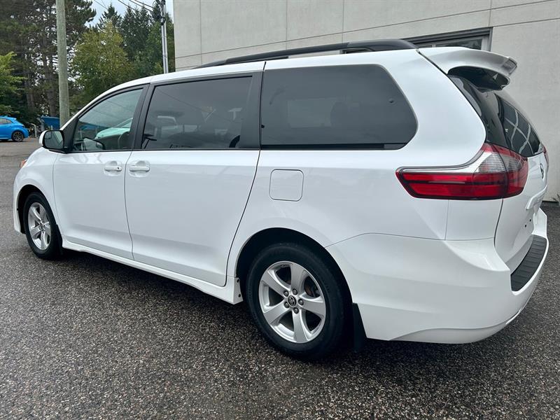Toyota Sienna 7