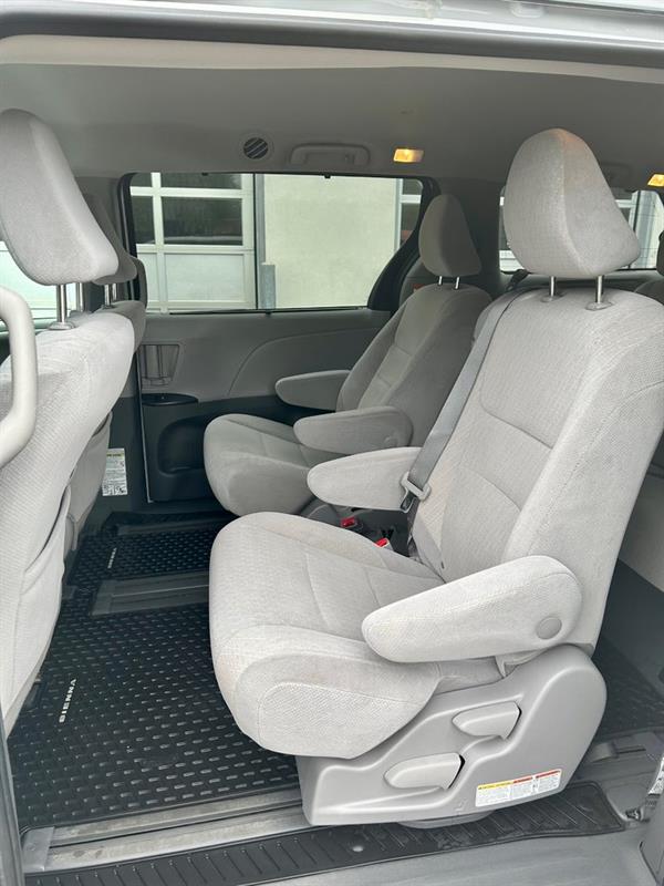 Toyota Sienna 11