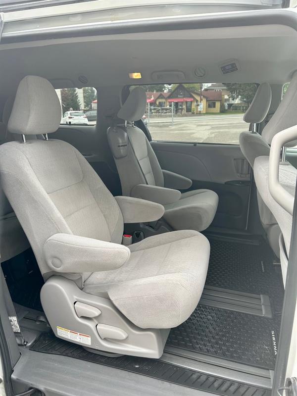 Toyota Sienna 13
