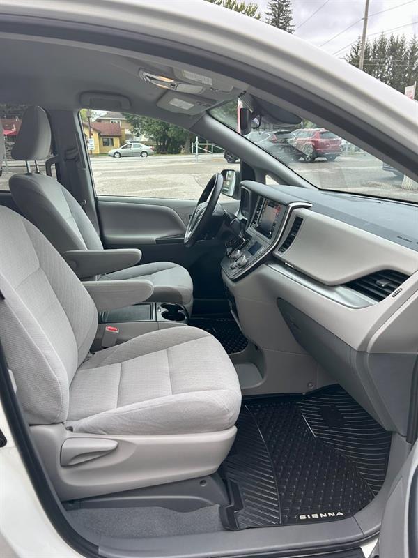 Toyota Sienna 14