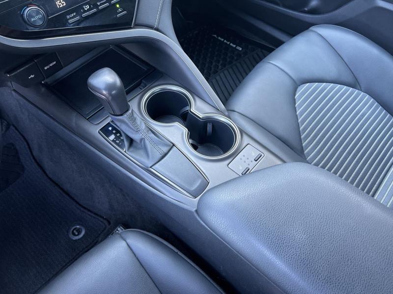 toyota Camry 2021 - 24