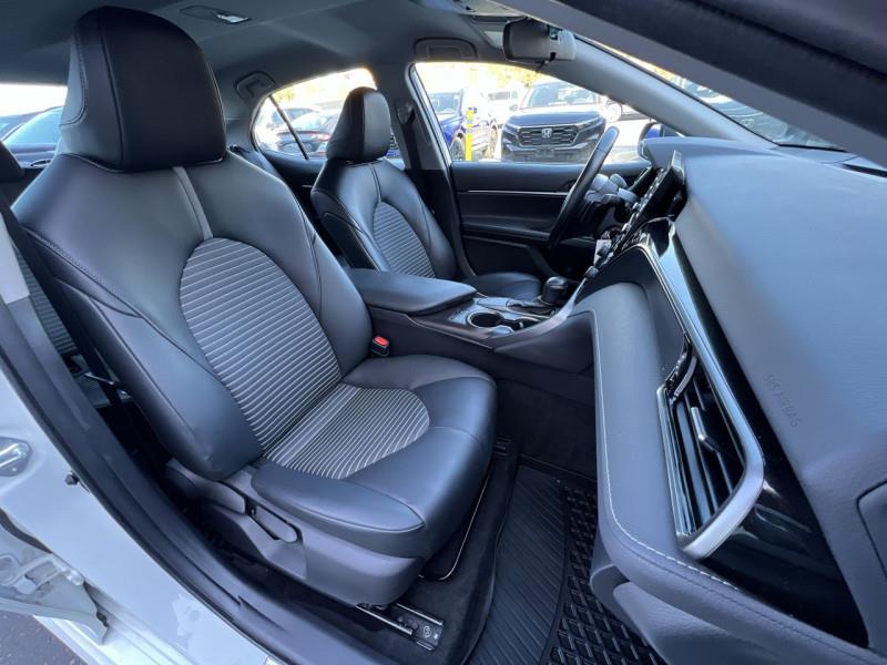 toyota Camry 2021 - 27