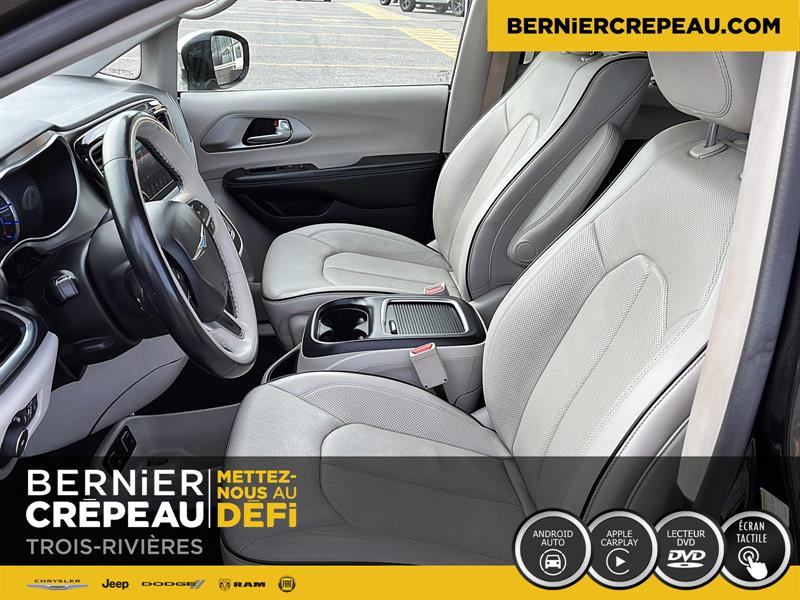 Chrysler Pacifica 13