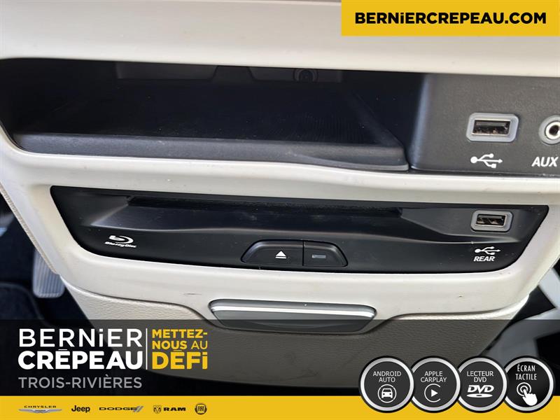 Chrysler Pacifica 18