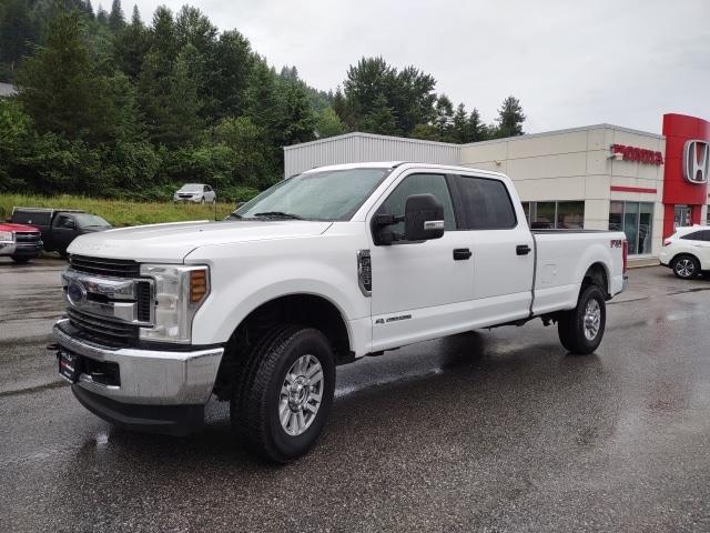 Ford F-350 Super Duty XLT Crew Cab 4WD