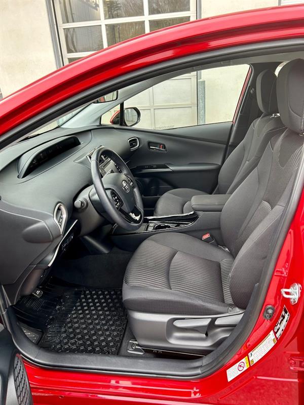 Toyota Prius Prime 10