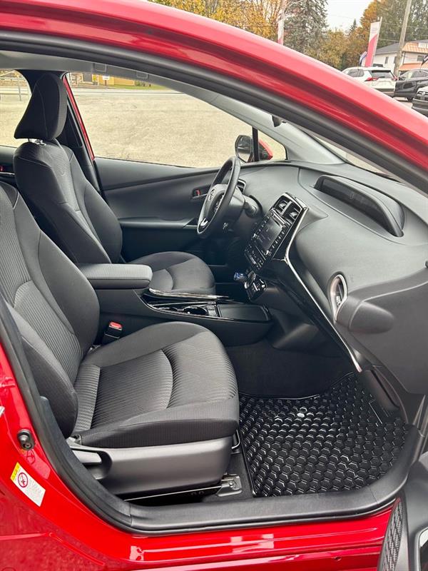 Toyota Prius Prime 14