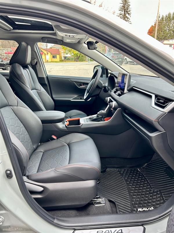 Toyota RAV4 14