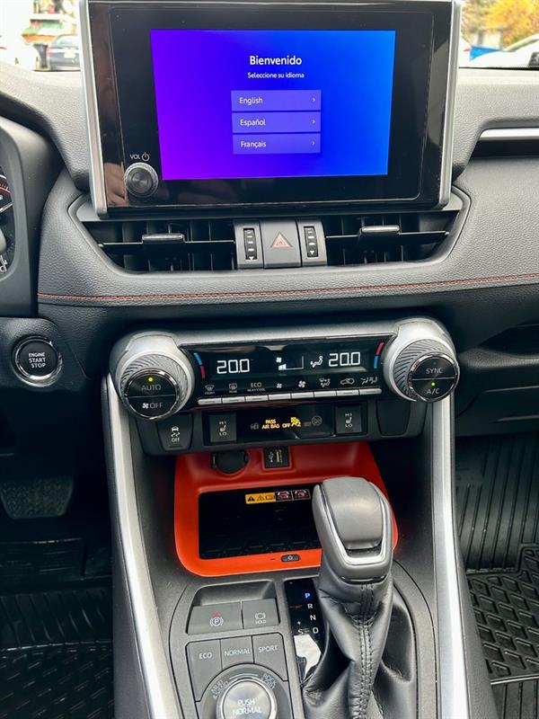 Toyota RAV4 16